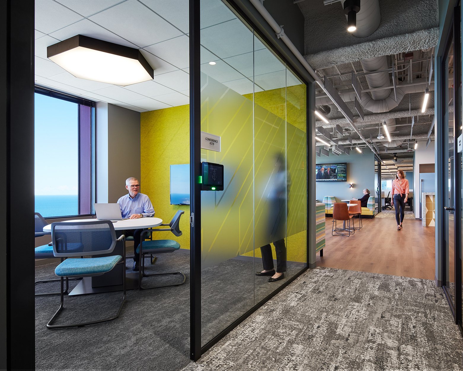 Tecno-WL-Proj Northern Trust Chicago(2)